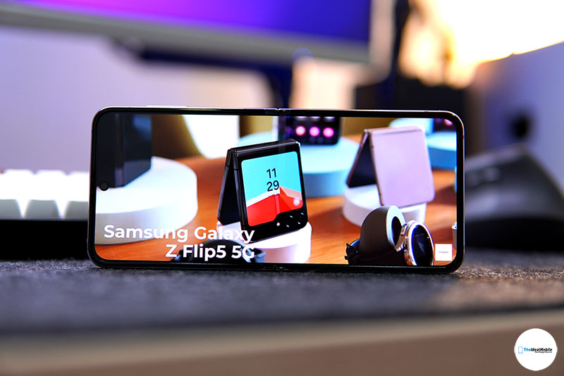 Samsung Galaxy Z Flip5 5G Folding Screen